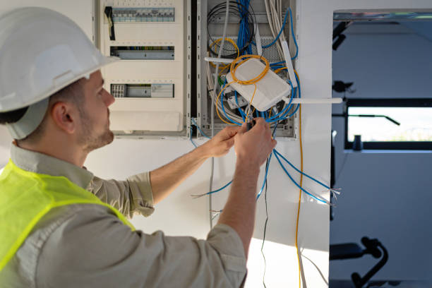 Best Local Electrician Companies  in Hillcrest Heights, MD